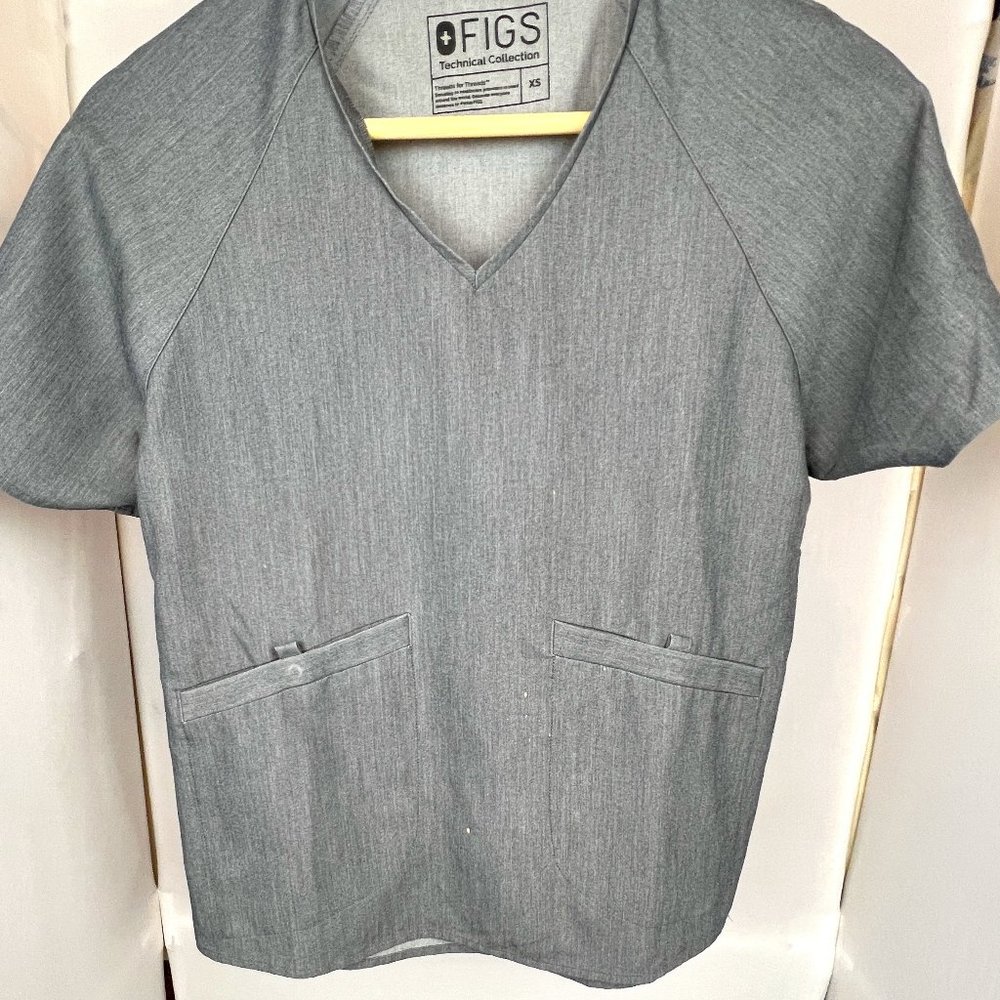 FIGS Technical Collection Short Sleeve Scrub Top Gray Women's Size XS‎